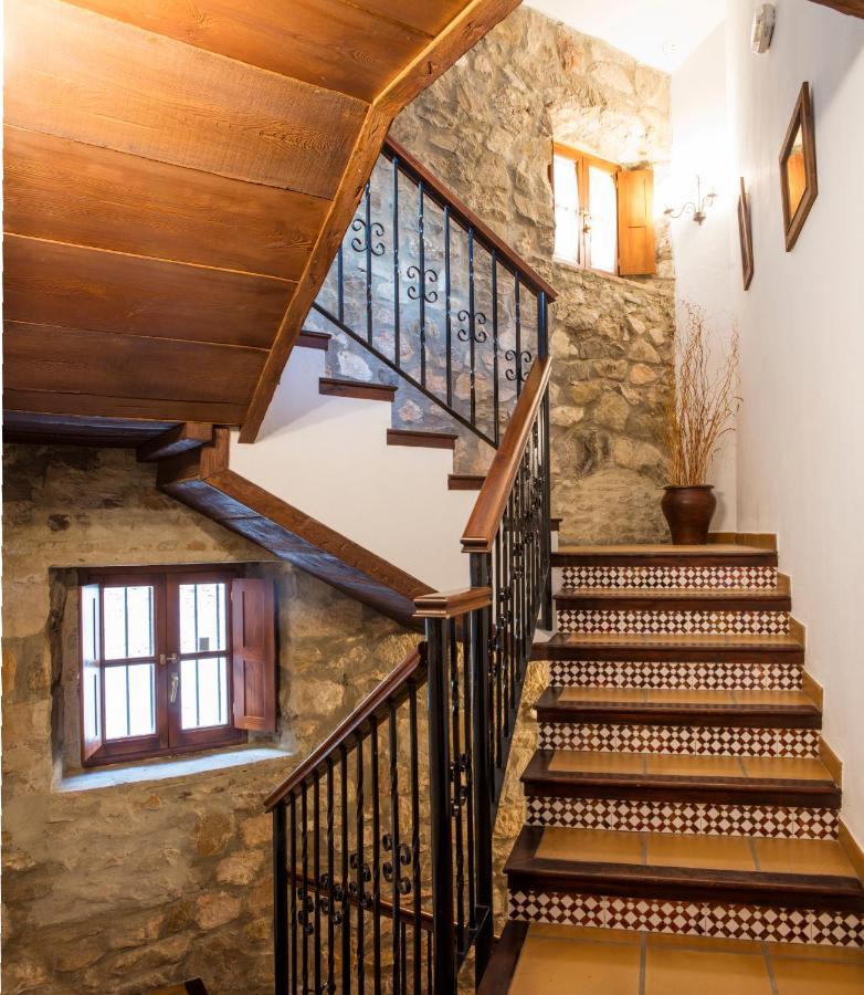 Tugasa Hotel Y Casas Rurales La Posada 비알루에나델로사리오 외부 사진