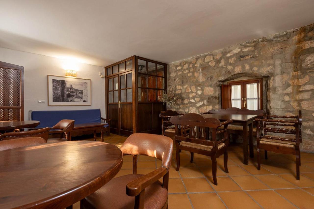 Tugasa Hotel Y Casas Rurales La Posada 비알루에나델로사리오 외부 사진