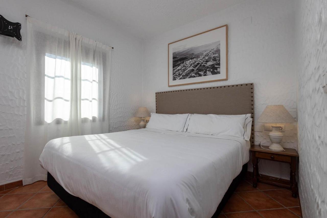 Tugasa Hotel Y Casas Rurales La Posada 비알루에나델로사리오 외부 사진
