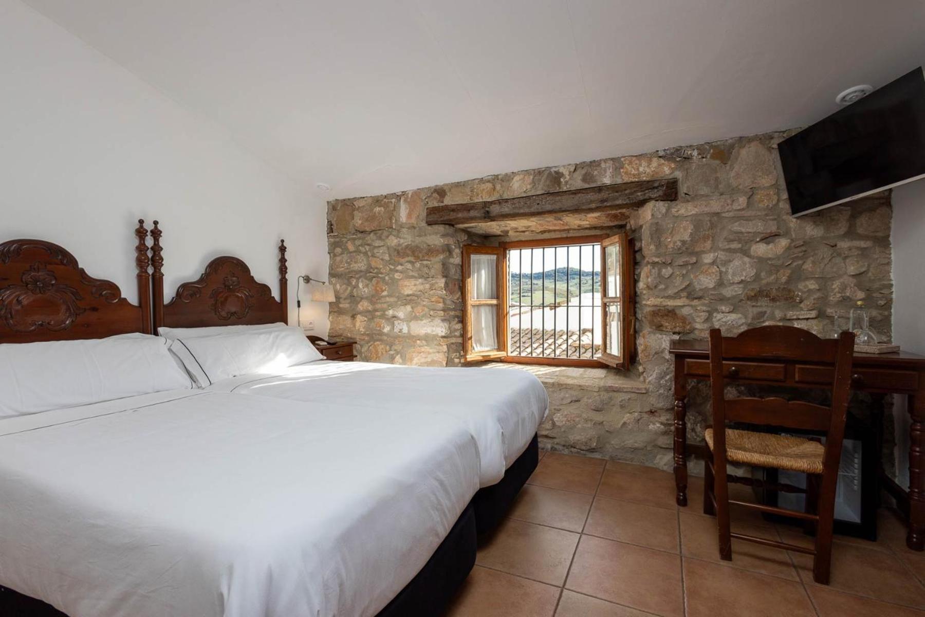 Tugasa Hotel Y Casas Rurales La Posada 비알루에나델로사리오 외부 사진