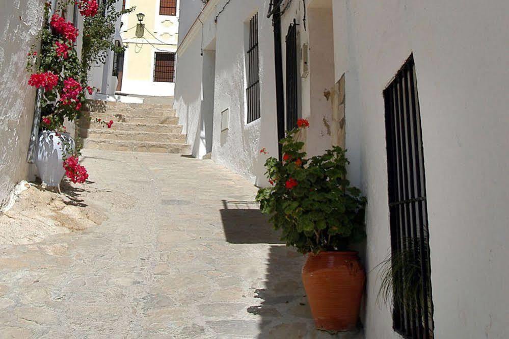Tugasa Hotel Y Casas Rurales La Posada 비알루에나델로사리오 외부 사진